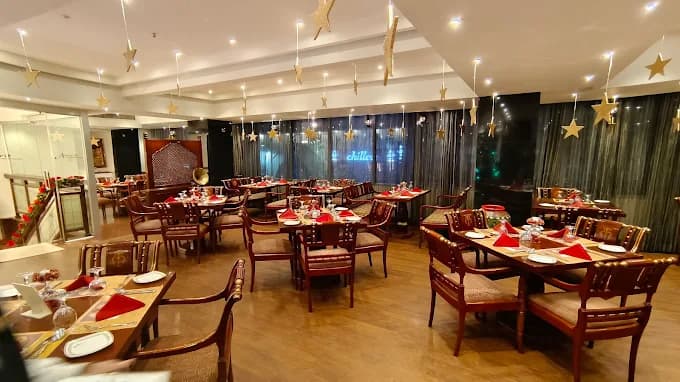 Celebration Banquet & Festive Dining Room